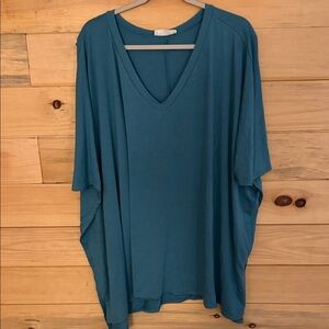 Zenana Outfitters Deep Blue V-Neck Tunic